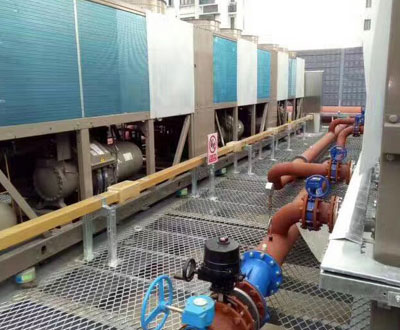 ���̰���